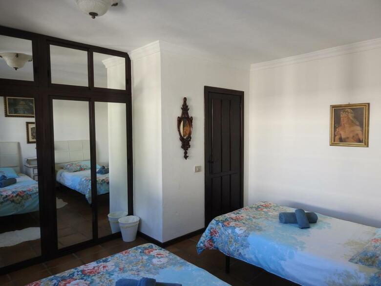 Hostal Habitaciones Do�a Cris