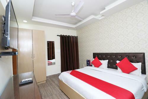 Hotel Oyo 23660 Nath Residency Guest House