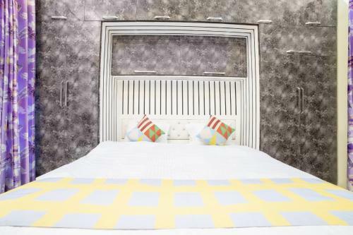 Hostal Oyo Home 77557 Joshi Bhawan 2bhk