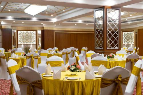 Hotel Cygnett Inn Paras