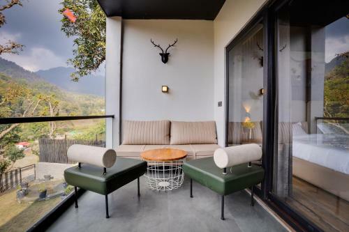 Villa Saffronstays Elysian
