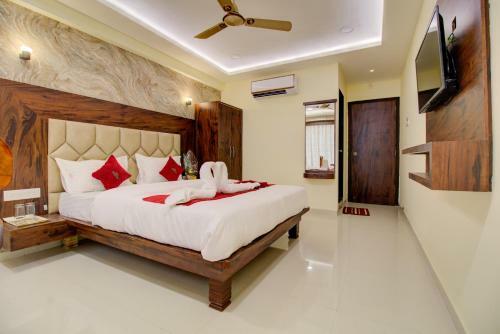 Hotel Samaira Residency
