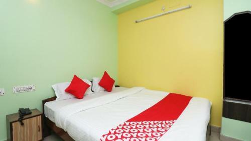 Hotel Staymaker Sadhna Inn