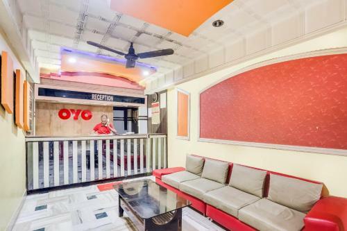 Oyo Flagship 37028 Hotel Sheela