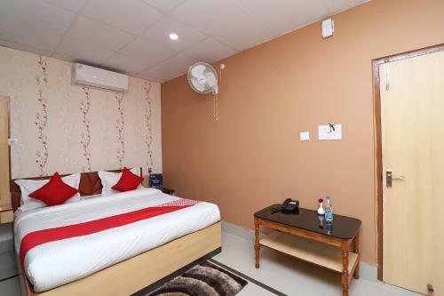Hotel Oyo 23648 The Ritz