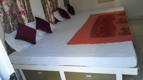 Bed & Breakfast Gurukrupa Bunglow