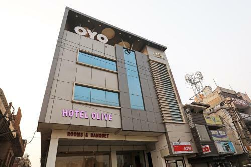 Oyo 28017 Hotel Olive