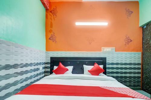 Oyo 77324 Hotel Shubham