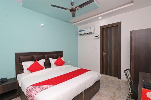 Oyo 39592 Hotel Akashdeep