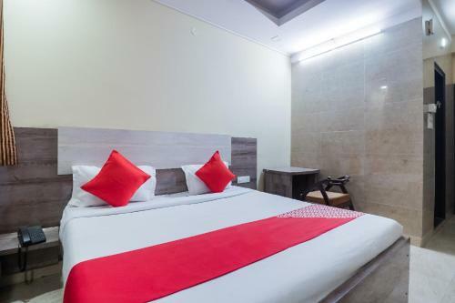 Oyo 68039 Hotel Kavya