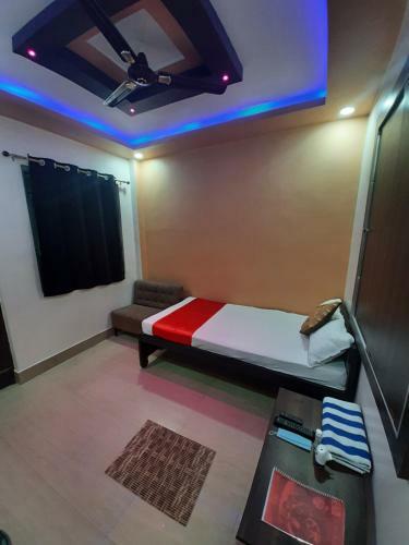Hotel Shakuntla Palace