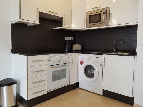 Atalaya 1st Floor Poolside Apartment