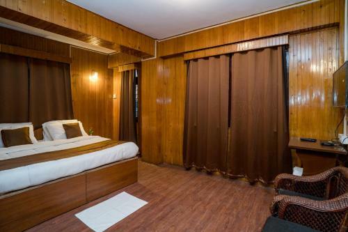 Hotel Magpie Mall Road Residency (Mg Marg)