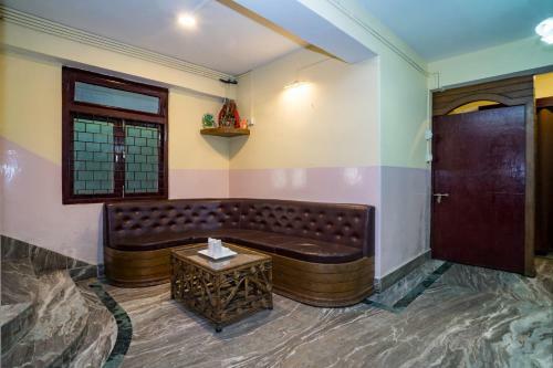 Hotel Magpie Mall Road Residency (Mg Marg)