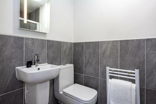 Dreamhouse Apartments Manchester City West