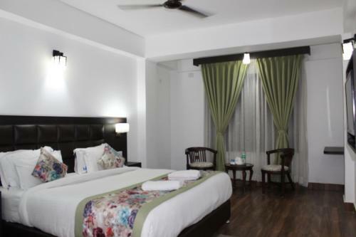 Hotel The Leenor Regency