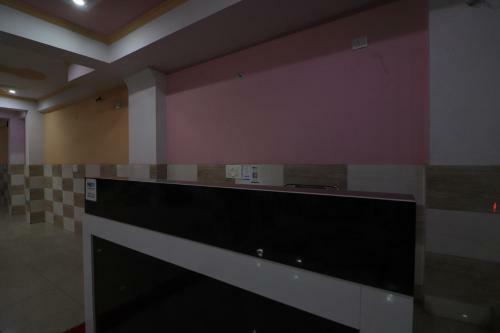 Red Rose Hotel
