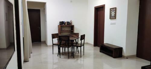 Luxurious 3 Bhk Apart With Pool And Gym