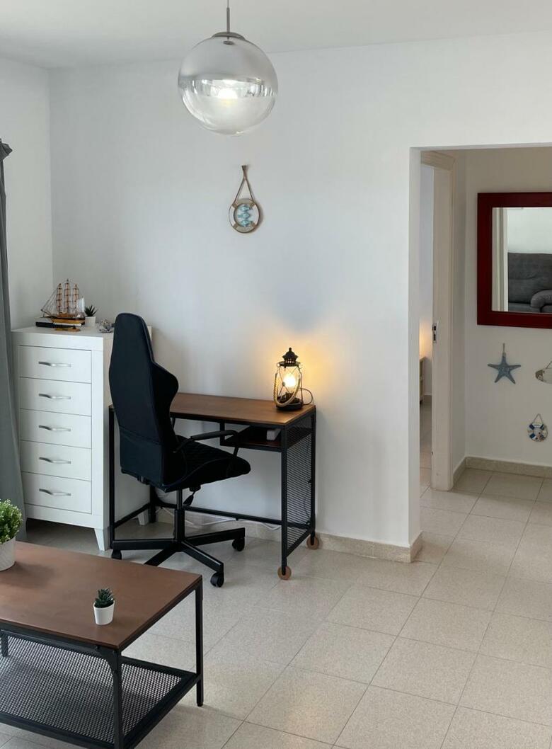 Cozy And Dn-friendly Apartment Over The Rooftops