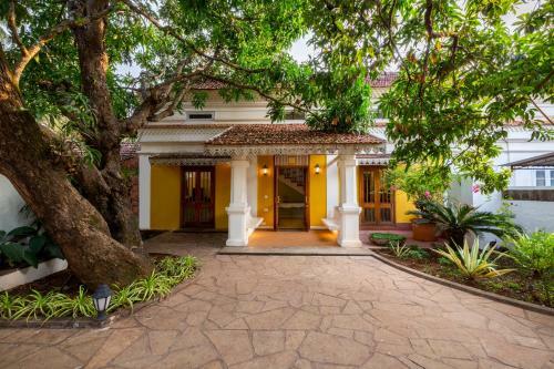 Am� Stays & Trails Chikoo Villa, Goa