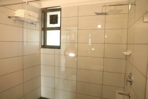 08 Bedroom Entire Villa Apartment Saligao