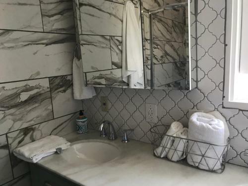 Meticulous Private House At Camarillo Heights, Ca