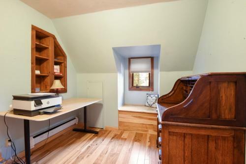 Lazy Bear Lodge - Hot Tub Home
