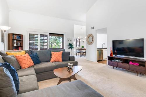 Canyon Shores 2 Story Loft Style