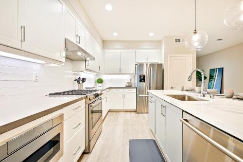 Oak Ave Magnificence
