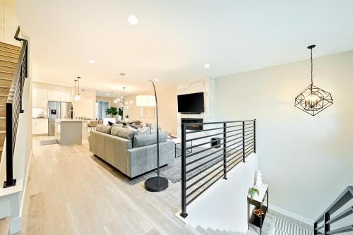 Oak Ave Magnificence