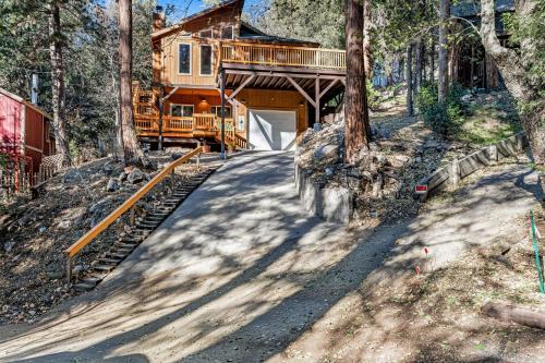 Crestline Lodge
