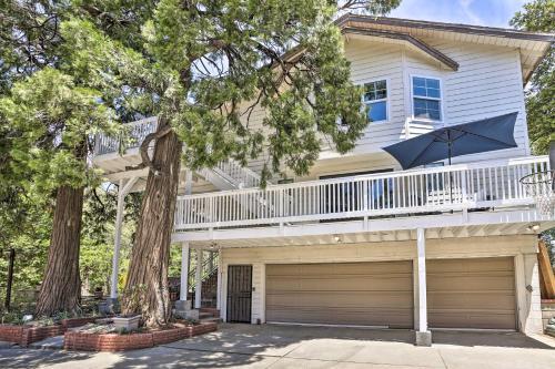 Boho-chic Home With Game Room Near Lake Gregory