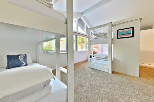 Cape Cod House In Capo Beach