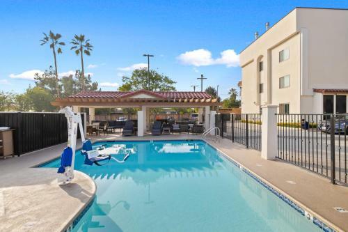 Hotel Huntington