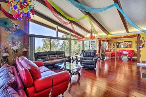 Colorful El Cajon Hideaway With Peaceful Garden!