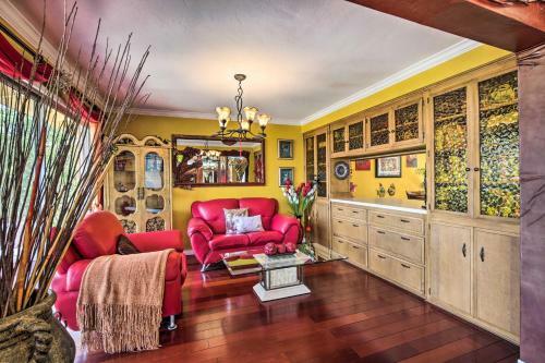 Colorful El Cajon Hideaway With Peaceful Garden!