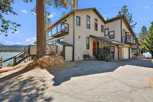 The Point! Spectacular Lake Views 5 Suites!
