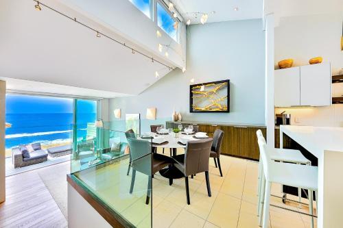 Encinitas Seabluffe Oceanfront Condo