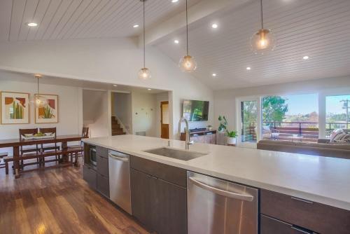441 Arroyo Dr Home