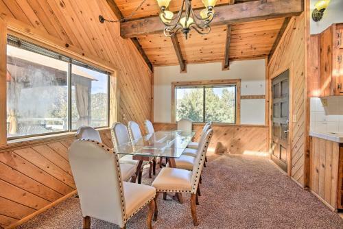 Luxe Escape With Decks, Mtn Views, Game Room!