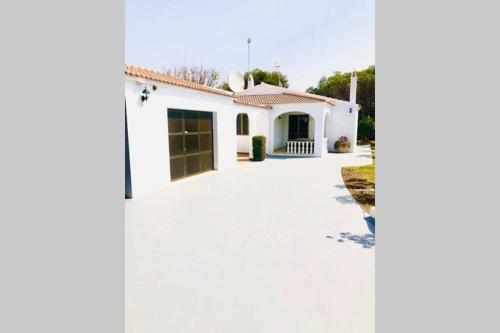 Villa Leon Menorca, Tu Casa Menorquina!