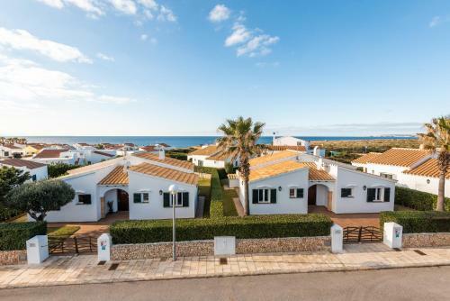 Villa Menorca Fucsia