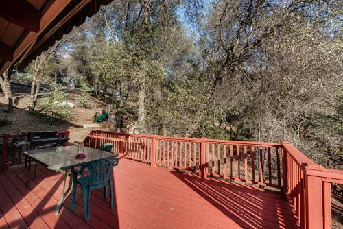Creek Side Getaway