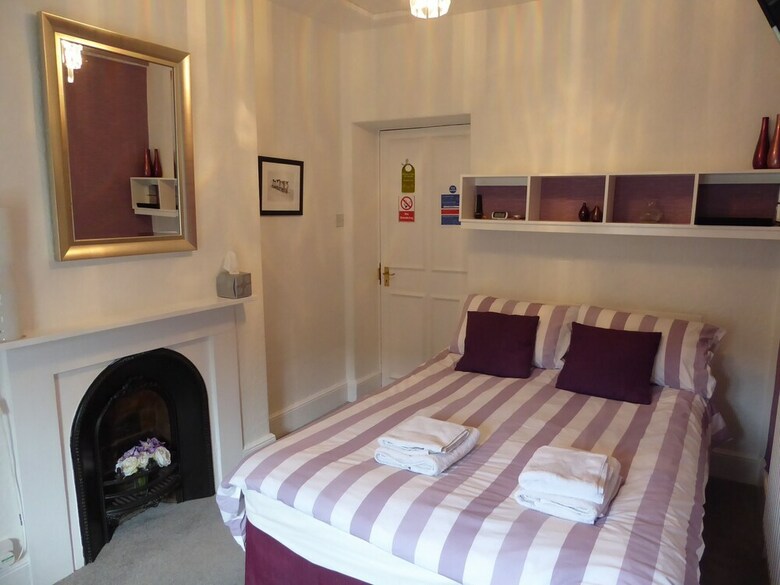 Bed & Breakfast Glyntwrog House