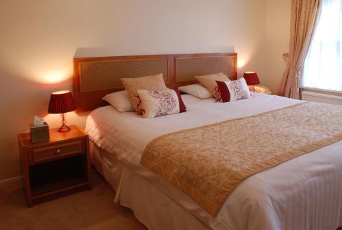 Posada The Crown House Hotel