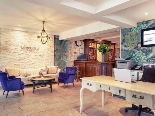 The Lambert Arms - A Bespoke Hotel