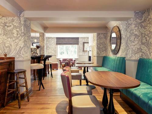 The Lambert Arms - A Bespoke Hotel