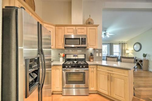 Groveland Gem With Deck, Game Room And Much More!