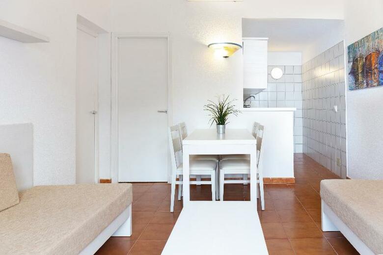 Aparthotel Flora Park