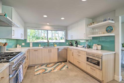 Immaculate House With Resort Access And Patio!